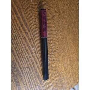 Rimmel Lip Art Graphic Liner + Liquid Lipstick - 810 Be Free